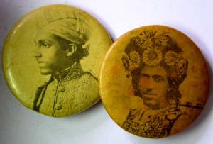 Coat buckles