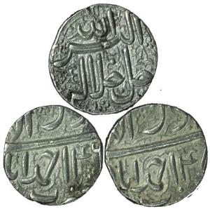 Akbar, Silver (10), Rupee, Ahmedabad Mint, Various months and dates. Fine+ to Very Fine. (