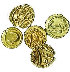 Tipu Sultan, Gold (5), Fanams, Kalicut Mint; Farrukhi Mint; and Nagar Mint (2); and Patan 