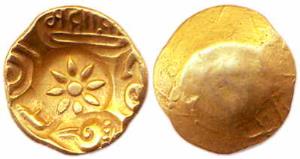 Yadavas of Devagiri, Mahadeva, Gold, Padma Tanka, Boar type, with deep punch of a lotus in
