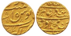 Aurangzeb (AH 1068-1118; AD 1658-1707), Gold, Mohur, Akbarnagar Mint, RY 15 (KM#310.1). Ve