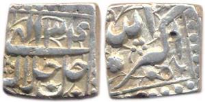 Akbar (1556-1605 AD), Silver, ½ Rupee, Allahu Akbar type, 34 Ilhai (KM 64.1). Very Fine, S