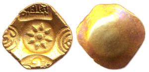 Yadavas of Devagiri, Ramdeva, Gold, 3.80 g, Padma Tanka, five punches type with a big Padm