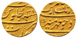 Aurangzeb, Gold, 10.90 g, Mohur, Surat Mint, AH 1107/39 (KM# 315.44). Very Fine.