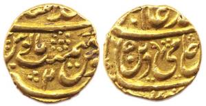 Shah Alam II, Gold, 10.85 g, Mohur, Shahjahanabad Mint, AH 1175/2. About Very Fine.