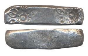 Gandhara Janapada (c. 400 BC). Bent-bar coin, Silver Shatamana, six armed symbols at each 