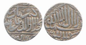Akbar, Silver Rupee, 11.36g, Akbarpur Tanda Mint, AH 972. Very Fine, Rare.