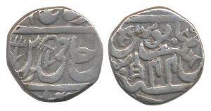 Mominabad Mint, Silver, ½ Rupee, in the name of Shah Alam II, RY 44, scimitar and dagger a