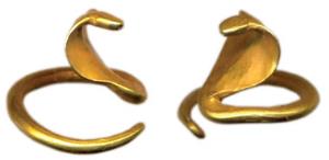 Gold, 1.93 g, Ancient serpent for home worshiping, such a serpent with a raised hood is no