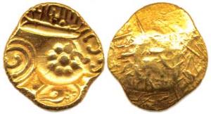 Yadavas of Devagiri, Singhana (c. AD 1200-1247), Gold, Padma Tanka, central punch of a lot