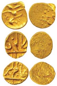 Mughal, Gold (3), Fanams, Alamgir II Kharapa Mint. Very Fine. (3)