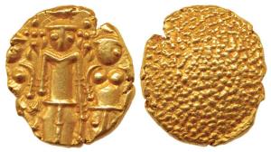 3-Swami Gold Pagoda, Lord Balaji with his consorts on either sides, standing facing front 