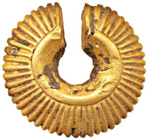 Primitive Gold Jewellery, (c. 100-300 AD) 8.45g, a small circular ear ornament with serrat