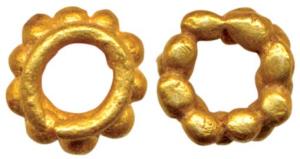 Primitive Gold Jewellery, (c. 100-300 AD) .58g, small circular ear ornaments. (For similar