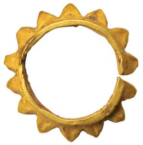 Primitive Gold Jewellery, (c. 100-300 AD) 2.17g, a small circular ear ornament with fourte