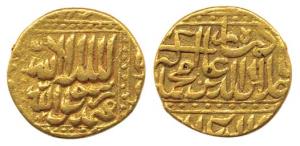 Akbar, Gold Token, stylization that of a Mohur, 10.86g, AH 982 (KM.108). About Very Fine, 