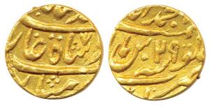 Muhammad Shah, Gold Mohur, 10.87g, Muhammadabad Banaras Mint, RY 29 (KM.438.5). Extremely 
