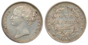 Victoria Queen, Silver Rupee, 1840, divided legend, obv. WW raised, rev. 28 Berries, large