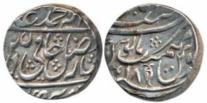 Najibabad Mint, Silver Rupee, in the name of Shah Alam II, 11.22g, RY 18, vertical fish as