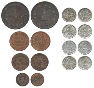 Khengarji III, Silver Kori (4), in the name of George V and George VI; Copper (4) 3 Dokdo,