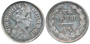 Sayaji Rao III, Silver Rupee, Small flan, VS 1952 (KM 36a). Very Fine+, Scarce.