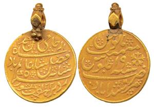 Gold Token, stylization that of a Murshidabad Gold Mohur, 11.85g, initials FM of a jeweler