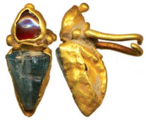 Gold Crown, 3.37g, a Jewel used for adorning a God during the mediaeval period, fitted wit