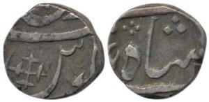 Broach Mint, Silver ½ Rupee, 5.65g, with a clear cross in the seen of julus, since the RY 