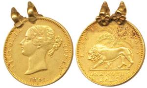 Victoria Queen, Gold Mohur, 13.3g, 1841, divided legend, WW incused on truncation, with tw