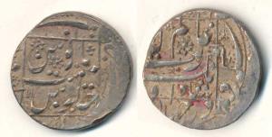 Aurangzeb, Silver Rupee, Junagadh Mint, (KM 301.2). Very Fine.