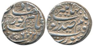 Nur Jahan, Silver Rupee, 11.33g, Surat Mint, poetic couplet on obv. AH 1036/22, complete m