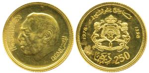 Morocco, Birthday of King Hasan, Gold 250 Dirhams, 6.45g, 1978, AH 1398, coat of Arms on r