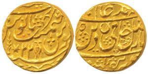 Najibabad Mint, Gold Mohur, 10.78g, in the name of Shah Alam II, RY 22, vertical fish as m