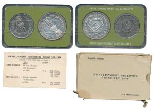 1979 Uncirculated Set, Happy Child Nation’s Pride, set of 2, Rupees 10 and 50. Within orig