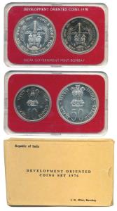 1976 Uncirculated Set, Food and Work for All, set of 2, Rupees 10 and 50. In immaculate co