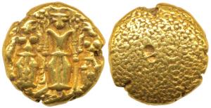 3 Swami Gold Pagoda, 3.4g, Tirupati Balaji in the centre, flanked by his wives Shri Devi a