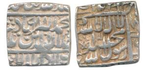 Akbar, Silver Square Rupee, 11.37g, Dar us-Sultanate Lahore Mint, AH 988, Kalima type (KM 