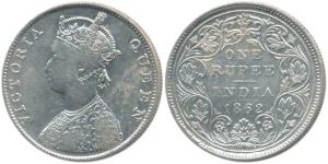 Victoria Queen, Silver Rupee, 1862, Madras Mint, B / II / 0 / 0, Re engraved Dress panel. 
