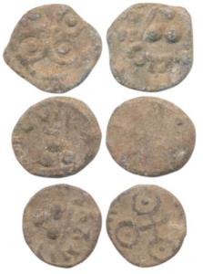 Satavahanas, Junnar Area, Lead Fraction (3), obv. three arched hill with crescent at top w