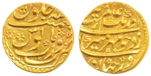 Aurangzeb, Gold Mohur, 10.98g, Surat Mint, Mihr-e-munir couplet, the mint name placed diff