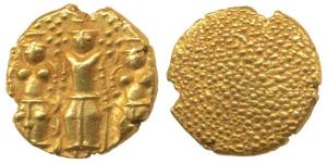 3 Swami Gold Pagoda, 3.4g, Tirupati Balaji in the centre, flanked by his wives Shri Devi a