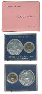 1970 Uncirculated Set, Food For All, set of 2, 20 Paise and Rupees 10. In near immaculate 