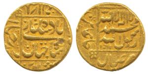 Shah Jahan, Gold Mohur, 10.84g, mint name off flan, legend within square area, AH 1061. Ve