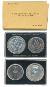 1974 Uncirculated Set, Planned Families Food For All, set of 2, Rupees 10 and 50. In near 