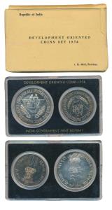1974 Uncirculated Set, Planned Families Food For All, set of 2, Rupees 10 and 50. In near 