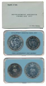1977 Uncirculated Set, Save for Development, set of 2, Rupees 10 and 50. In near immaculat
