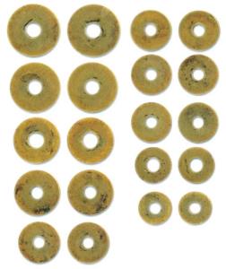 A group of gold rings attributed to the ’Mature Harrappan’ period (c. 2,000-2,500 BC). Rin