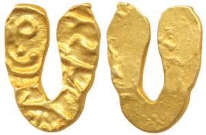 Shilaharas of Kolhapur or Feudatories, Gold U-Shaped Fanam, 0.48g, three punches, two with