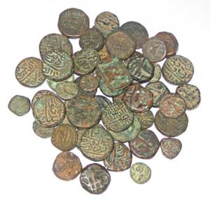 Gujarat Sultan, Mahmud Shah, Copper Falus (8); Delhi Sultan, Fath Khan, Billon Tanka; Ahme