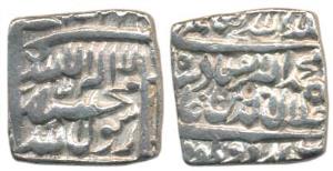 Akbar, Silver Square ½ Rupee, 5.63g, Urdu Zafar Qarin Mint, AH Alif (1000), (KM 61.4). Ver
